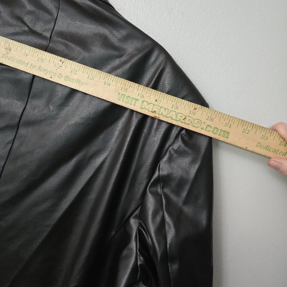 Mazzoni SPORT COAT Men's Black Pvc Blazer Jacket Size 42R 3 Button Lined
